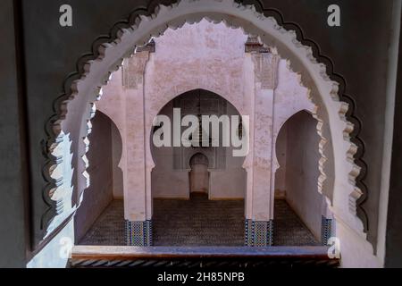 FES, Fes, États-Unis.7 novembre 2021.Portes et fenêtres de style arabe oriental à Fès, Maroc (Credit image: © Walter G Arce SR Grindstone Medi/ASP via ZUMA Press Wire) Banque D'Images