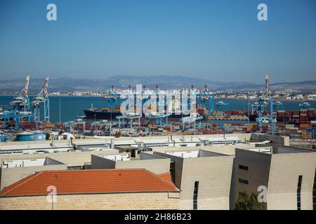 Vue en hauteur du centre-ville de Haïfa, Israël Banque D'Images