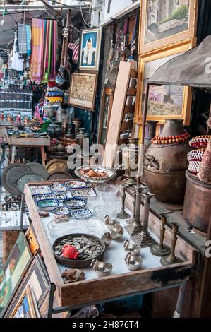 Le marché aux puces dans les ruelles de Jaffa, Tel Aviv, Israël Banque D'Images