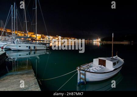 Calasfonts Cales Fonts Le port de Mahón à Iles Baléares Banque D'Images