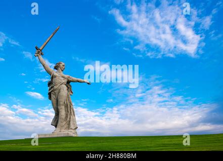 Volgograd, Russie - 05 juin 2021 : la mère patrie appelle. Monument le 05 juin 2021 à Volgograd, Russie.Le monument commémoratif a été construit en 19 Banque D'Images