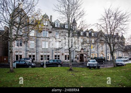 Le Grarnt Arms à Grantown-on-Spey, une ville dans le parc national de Cairngorms et assez proche d'Aviemore Banque D'Images