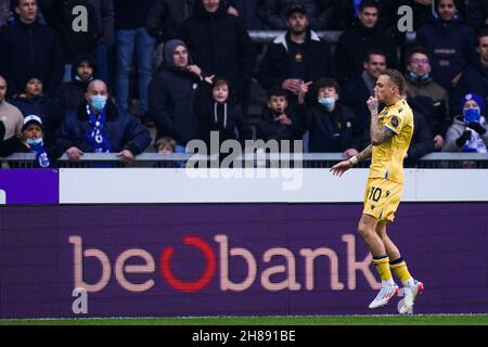 GENK, BELGIQUE - 28 NOVEMBRE : NOA Lang du Club Brugge célèbre après avoir marquant son deuxième but lors du match de la Jupiler Pro League entre KRC Genk et le Club Brugge à la Cegeka Arena le 28 novembre 2021 à Genk, Belgique (photo de Joris Verwijst/Orange Pictures) Banque D'Images