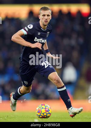 Tomas Soucek de West Ham United lors du match de la Premier League au Etihad Stadium de Manchester.Date de la photo: Dimanche 28 novembre 2021. Banque D'Images