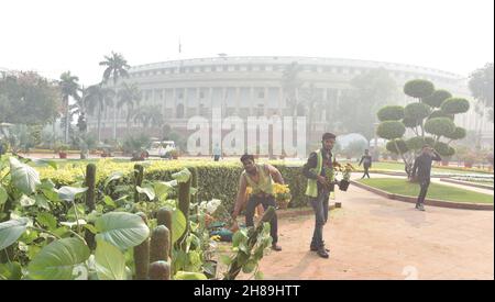 New Delhi, Inde.28 novembre 2021.NEW DELHI, INDE - NOVEMBRE 28 : une vision du Parlement en vue de la session d'hiver du Parlement, le 28 novembre 2021 à New Delhi, Inde.(Photo de Sonu Mehta/Hindustan Times/Sipa USA) crédit: SIPA USA/Alay Live News Banque D'Images