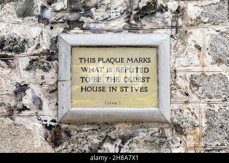 Plaque marquant la plus ancienne maison de St Ives, Penwith, Cornwall, Royaume-Uni Banque D'Images