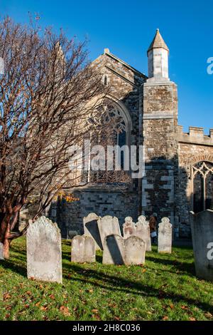 Belle église Saint-Marys du XIIe siècle à Rye, dans l'est du Sussex, un bâtiment classé de catégorie I en raison de son intérêt architectural et historique Banque D'Images