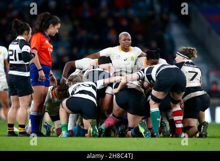 LONDRES, ANGLETERRE - NOVEMBRE 27 : Lindelwa Gwala (femmes requins de la cellule C) de SpringBox lors du match de la coupe Killik entre femmes Barbarians et Sprin Banque D'Images