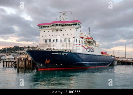 Le Commodore Clipper de Condor, dans le port de St Peter, Guernesey Banque D'Images