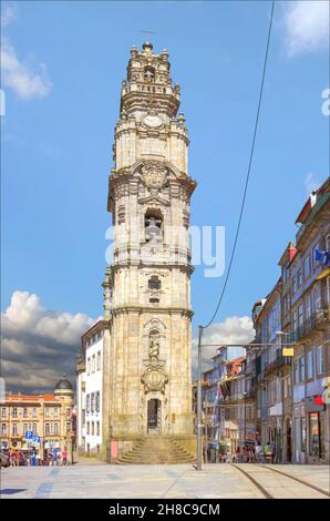 Clocher de l'église Clerigos ou Torre dos Clerigos.Porto, Portugal Banque D'Images