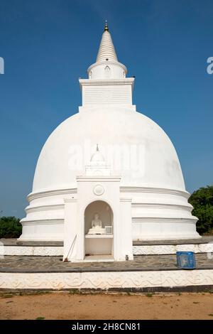 Sri Lanka, la province d'Ampara, la province d'Ampara, la province d'Ampara, bouddhiste de temple,Buddhistischer Tempel, Temple du bouddhisme, Muhudu Maha Viharaya Banque D'Images