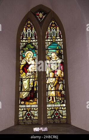 Vitraux dans toute l'église des Halles dans le village de Great Mitton, Lancashire.les parties les plus anciennes de l'église datent de la fin du XIIIe siècle Banque D'Images