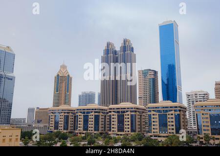 Dubaï, Émirats Arabes Unis 19 février 2021 : Gate Avenue est une nouvelle promenade, située dans le centre financier international de Dubaï.Il relie tous les gratte-ciel du DIFC.Nouveau projet du gouvernement. Banque D'Images