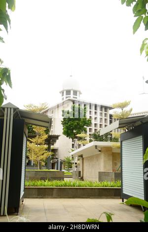 La mosquée Istiqlal de Jakarta, en Indonésie, est la plus grande mosquée d'Asie du Sud-est et la sixième plus grande mosquée du monde Banque D'Images