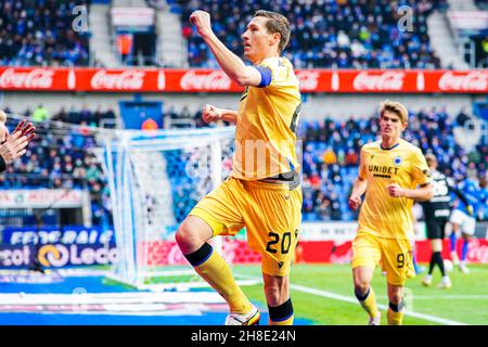 GENK, BELGIQUE - 28 NOVEMBRE : Hans Vanaken, du Club Brugge, célèbre son premier but lors du match de Jupiler Pro League entre KRC Genk et Club Brugge à Cegeka Arena le 28 novembre 2021 à Genk, Belgique (photo de Joris Verwijst/Orange Pictures) Banque D'Images