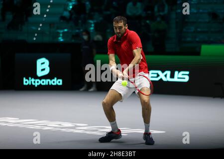 Turin, Italie, le 29 novembre 2021.Marin Cilic de Croatie en action pendant la cravate contre Jannik sinner de l'Italie dans le quart de finale de la coupe Davis entre l'Italie et la Croatie à Pala Alpitour Arena, Turin.Le crédit photo devrait se lire: Jonathan Moscrop / Sportimage Banque D'Images