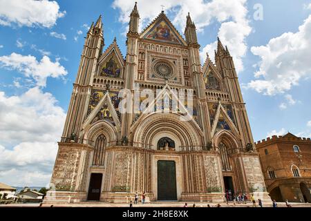 Le magnifique duomo di orvieto en italie Banque D'Images