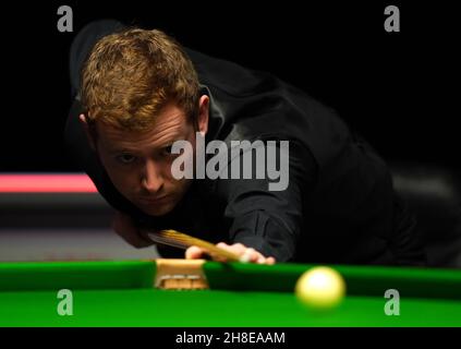 Ben Woollaston pendant son match contre Liam Highfield pendant le septième jour du Championnat du Royaume-Uni de Cazoo au Barbican de York.Date de la photo: Lundi 29 novembre 2021. Banque D'Images