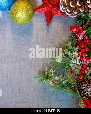 Décoration de Noël en forme d'ornement sur place Banque D'Images