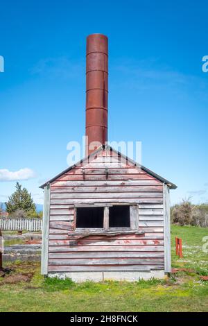 Vestiges d'anciens bâtiments à Waiuta, ville minière historique près de Reefton, côte ouest, île du Sud, Nouvelle-Zélande Banque D'Images