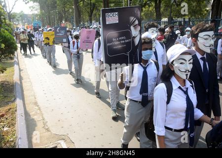 Kolkata, Bengale occidental, Inde.30 novembre 2021.La ville de la joie va être témoin de la toute première prise de conscience de la cybersécurité à créer une prise de conscience de masse sur la cybersécurité,L'Indian School of Ethical Hacking (ISOEH) a organisé un rassemblement sur la cyber-sécurité le 30 novembre. La journée nationale de la sécurité informatique dépend de notre attention chaque 30 novembre car la cyber-sécurité affecte tout, de l'endroit où nous faisons des opérations bancaires à la façon dont nous dépensons notre argent.La sécurité des personnes et des entreprises en ligne est une priorité dans le monde entier. C'est ce que nous avons à dire en tête de nos esprits sur la sécurité informatique nationale jour après jour Banque D'Images