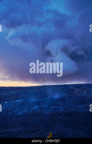 Le volcan Fagradalsfjall dans le sud de l'Islande au printemps oof 2021, alors que l'éruption était la plus active mais encore accessible Banque D'Images