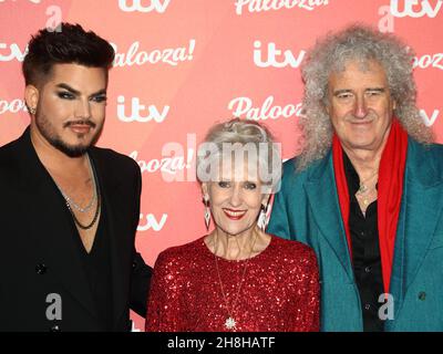 Adam Lambert, Brian May et Anita Dobson arrivent pour l'ITV Palooza 2021 au Royal Festival Hall, Londres, Royaume-Uni le 23 novembre 2021 Banque D'Images