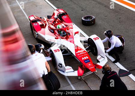 99 Giovinazzi Antonio (ita), Dragon / Penske Autosport, Penske EV-5, action pendant le test pré-saison du Championnat du monde de Formule E 2021-22 de la FIA, sur le circuit Ricardo Tormo du 28 novembre au 2 décembre 2021 à Valence, Espagne - photo: Joao Filipe/DPPI/LiveMedia crédit: Independent photo Agency/Alay Live News Banque D'Images