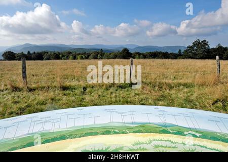 France, Vosges, Ventron, Grand Ventron, sommet,Table d'orientation, vue sur le ballon d'Alsace Banque D'Images