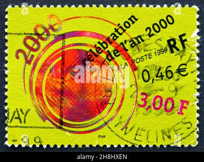 FRANCE - VERS 1999 : un timbre imprimé en France montre la célébration de l'année 2000, vers 1999 Banque D'Images