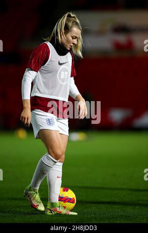 Doncaster, Royaume-Uni.30 novembre 2021.Keepmoat Stadium Ellen White (9 Angleterre) photographiée pendant l'échauffement avant le match de qualification de la coupe du monde des femmes de la FIFA 2023 dans le groupe D entre l'Angleterre et la Lettonie au Keepmoat Stadium à Doncaster, Angleterre le 30 novembre 2021 Kieran Riley Credit: SPP Sport Press photo./Alamy Live News Banque D'Images