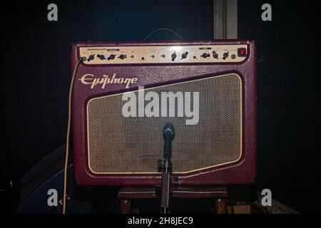 Amplificateur vintage Epiphone avec microfone Banque D'Images