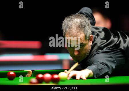 Anthony Hamilton lors de son match contre Ricky Walden le huitième jour du Championnat du Royaume-Uni de Cazoo au Barbican de York.Date de la photo: Mardi 30 novembre 2021. Banque D'Images