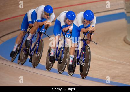 L'équipe italienne Pursuit, médaillés d'or sur la piste des Jeux Olympiques de Tokyo en 2020.Dirigé par le champion du monde Filippo Ganna. Banque D'Images