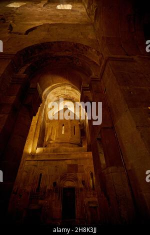 Mtskheta, Géorgie - 20 novembre 2021 : anciennes fresques orthodoxes à l'intérieur de la cathédrale Svetitskhoveli Banque D'Images