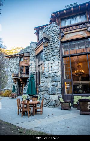 L'hôtel Ahwahnee, situé au cœur de Yosemite Valley, en Californie, est un séjour unique. Banque D'Images