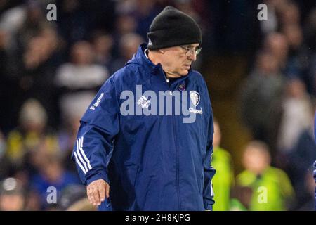 LEEDS, ANGLETERRE - NOVEMBRE 30 : le directeur Marcelo Bielsa de Leeds United lors du match de Premier League entre Leeds United et Crystal Palace à Elland Road le 30 novembre 2021 à Leeds, Angleterre.(Photo de Sebastian Frej) Banque D'Images