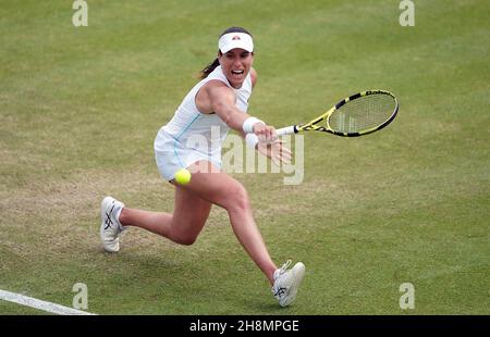 Photo du dossier datée du 13-06-2021 de Johanna Konta en action lors de sa finale WTA contre Shuai Zhang le neuf jour de l'Open de Viking au centre de tennis de Nottingham.Johanna Konta, ancienne numéro un britannique, a annoncé sa retraite du tennis professionnel dans une déclaration.Date de publication : le mercredi 1er décembre 2021. Banque D'Images