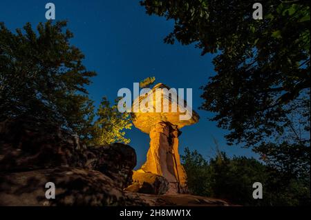 Table du diable avec étoiles, Forêt du Palatinat, Rhénanie-Palatinat Banque D'Images