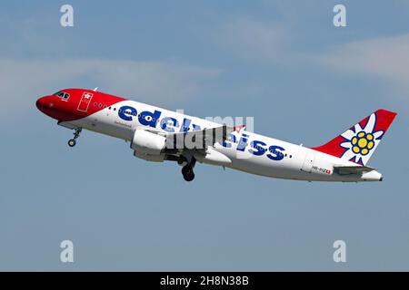 Avion Edelweiss Air, Airbus A320-200, HB-IHZ Banque D'Images