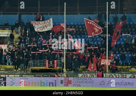 Pise, Italie.30 novembre 2021.Fans de Pérouse pendant AC Pisa vs AC Pérouse, match de football italien série B à Pise, Italie, novembre 30 2021 crédit: Agence de photo indépendante/Alamy Live News Banque D'Images