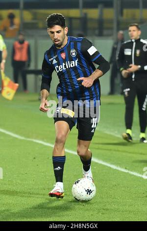 Pise, Italie.30 novembre 2021.Yonatan Cohen (Pisa) pendant AC Pisa vs AC Pérouse, match italien de football série B à Pise, Italie, novembre 30 2021 crédit: Agence de photo indépendante/Alamy Live News Banque D'Images