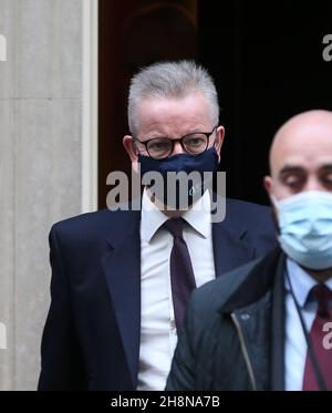 Londres, Angleterre, Royaume-Uni.1er décembre 2021.Le secrétaire d'État au logement, aux collectivités et aux gouvernements locaux, MICHAEL GOVE, quitte le 10 Downing Street.(Image de crédit : © Tayfun Salci/ZUMA Press Wire) Banque D'Images