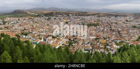 Panorama d'Alcala la Real, vu de la forteresse de la Mota au-dessus de la ville Banque D'Images