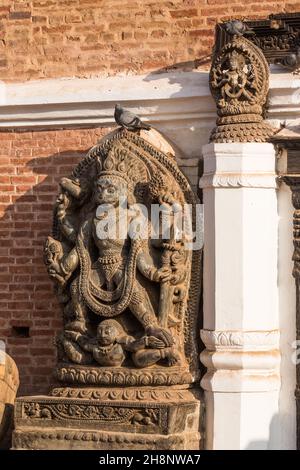 Statue du Dieu singe hindou, Hanuman, près du Musée national d'Art. Place Durbar, Bhaktapur, Népal. Banque D'Images