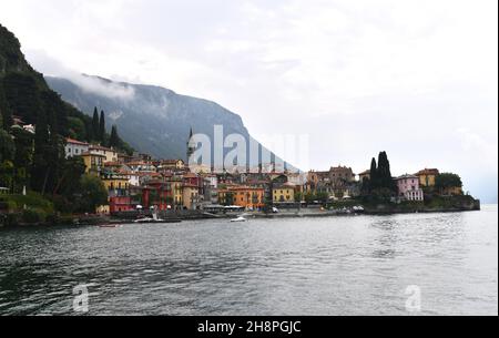 Sur le lac de Côme Varenna Italie Banque D'Images