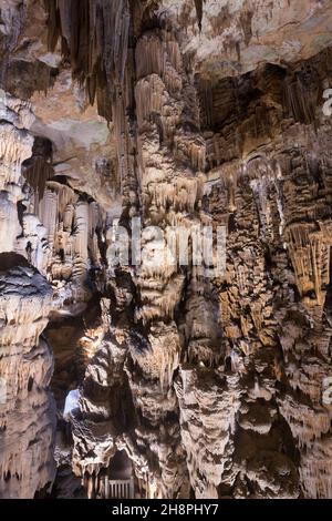 Vue panoramique de la chambre de la Grotte des Demoiselles Banque D'Images