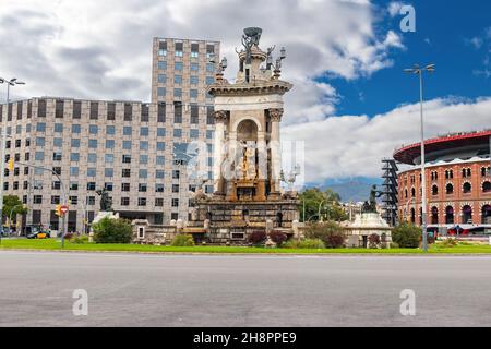 Vue sur la place de l'Espagne à Barcelone (Plaça d'Espanya), Catalogne, Espagne Banque D'Images