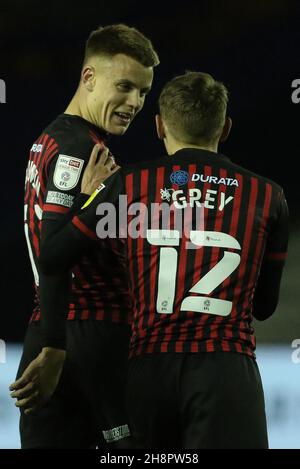 SHEFFIELD, GBR.LE 1ER DÉCEMBRE, Goodwin de Hartlepool United et Joe Gray de Hartlepool United vus lors du match de Trophée EFL entre Sheffield mercredi et Hartlepool United à Hillsborough, Sheffield, le mercredi 1er décembre 2021.(Crédit : will Matthews | MI News) crédit : MI News & Sport /Alay Live News Banque D'Images