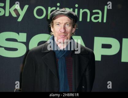 LONDRES, ROYAUME-UNI - 30 novembre 2021 : David Thewlis participe à la première britannique « Landscapers » au Queen Elizabeth Hall le 30 novembre 2021 à Londres, Angl Banque D'Images